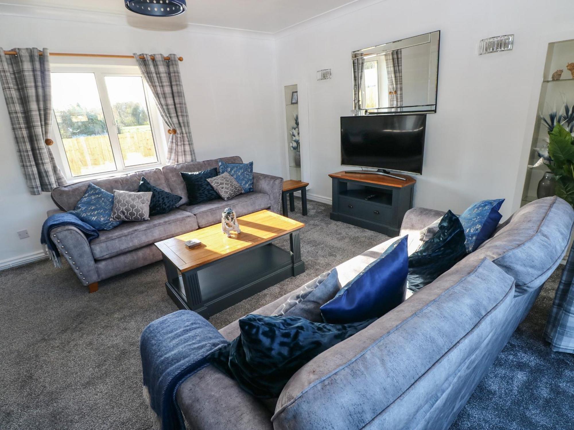 The Old Well Bungalow - Ty Mawr Farm Cardiff Extérieur photo